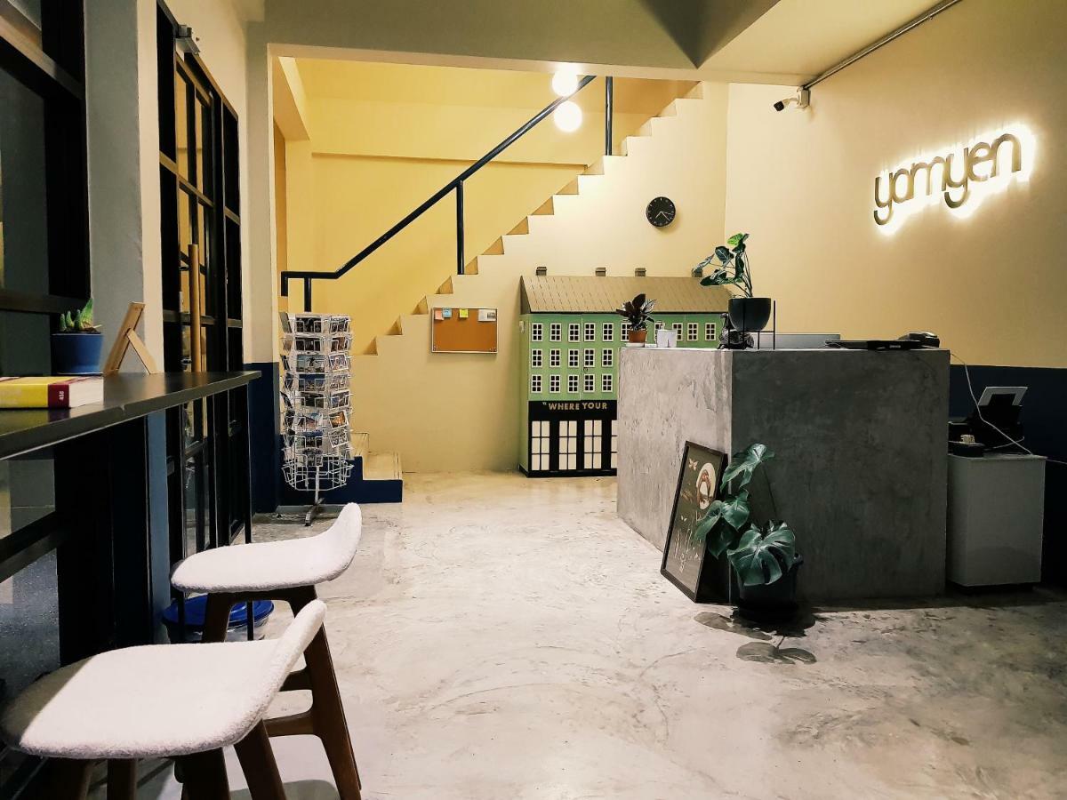 Yam Yen Hostel Bangkok Ngoại thất bức ảnh